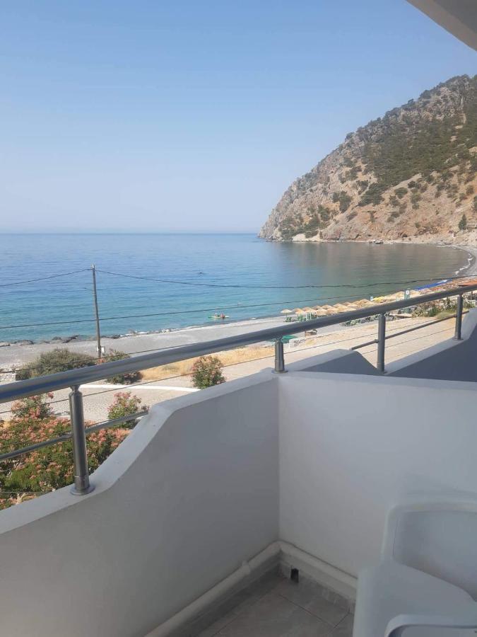 Tarra Hotell Ayia Roumeli Exteriör bild