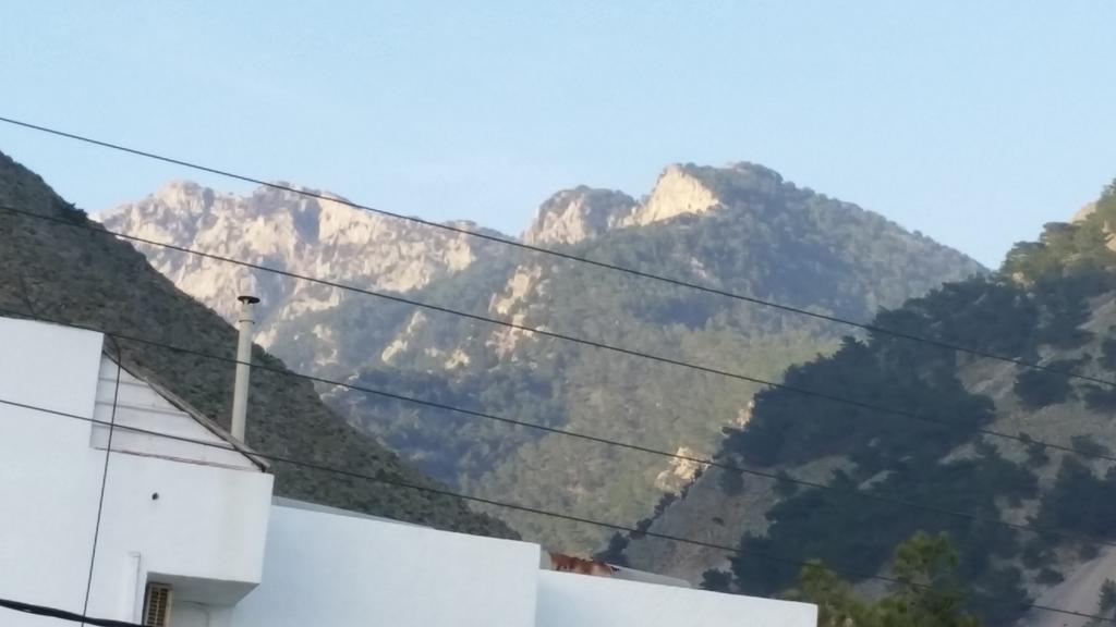 Tarra Hotell Ayia Roumeli Rum bild