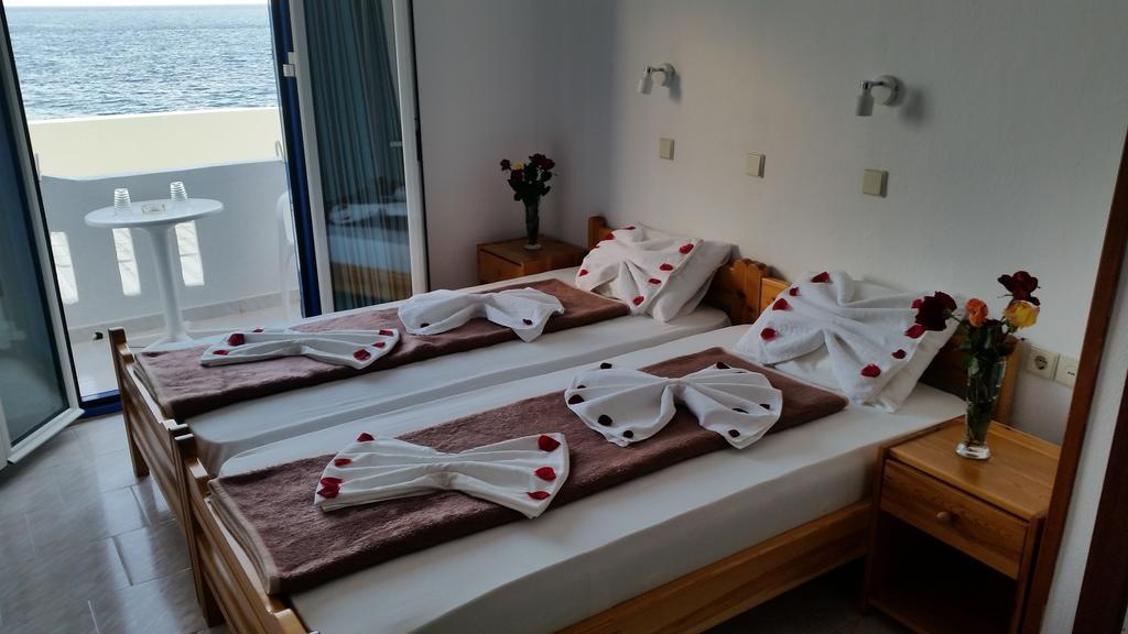 Tarra Hotell Ayia Roumeli Rum bild